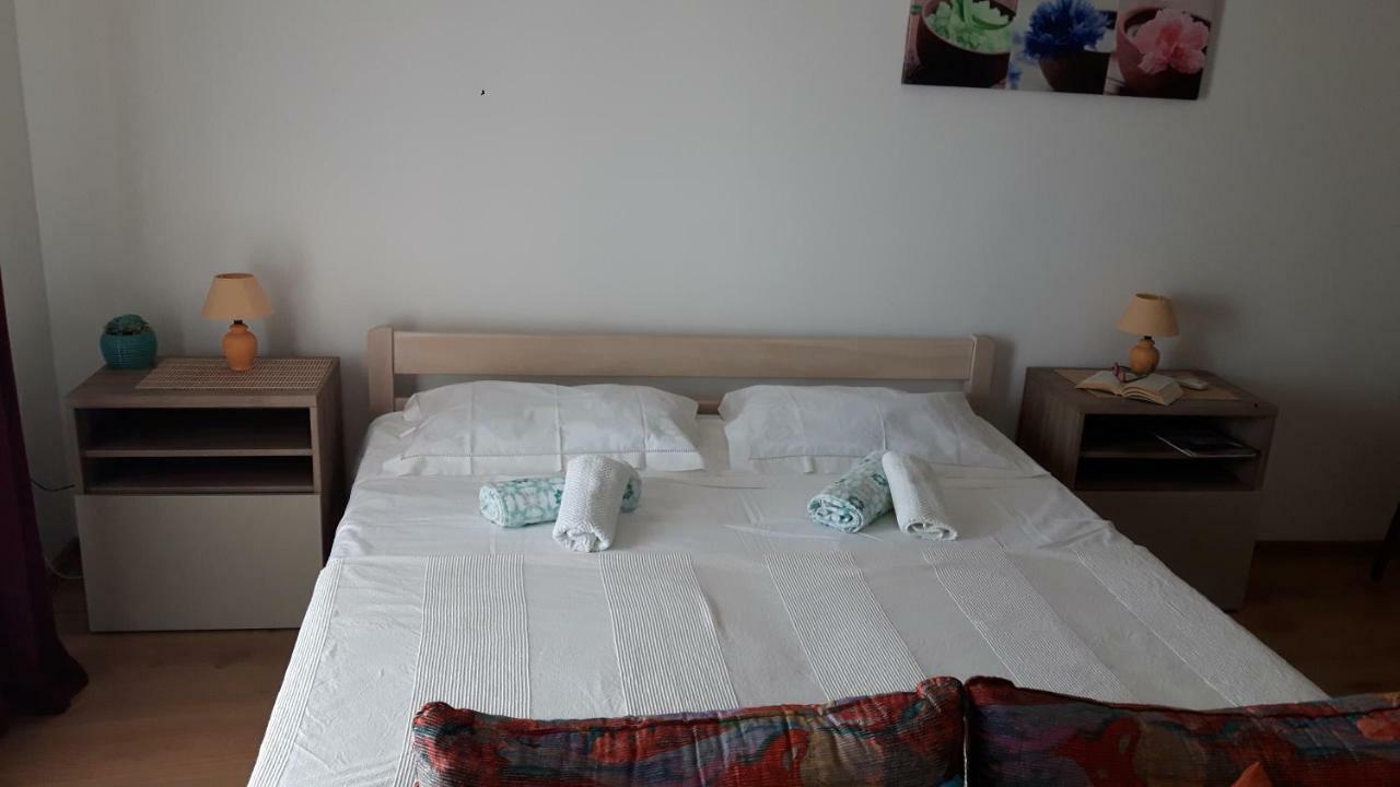 Studio Apartment Maria Senj  Ngoại thất bức ảnh